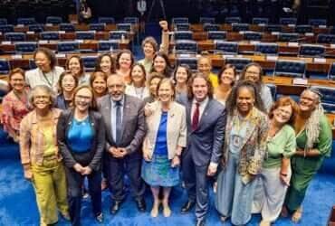 Senado aprova por unanimidade a Política Nacional de Cuidados, que vai para sanção presidencial -