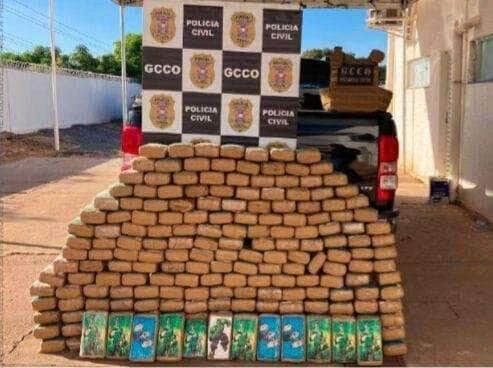 210 tabletes de maconha apreendidos