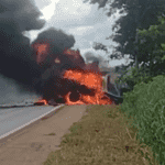 Colisão frontal entre carretas deixa dois mortos na BR-070, em Mato Grosso