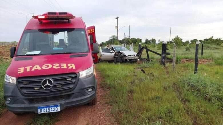 Corpo de Bombeiros Militar retira vítima presa às ferragens após acidente em Mato Grosso