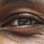 Pessoas desconhecem riscos ao escanear a iris alertam especialistas