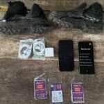 Polícia Penal impede detento de entrar em presídio com celulares em Várzea Grande