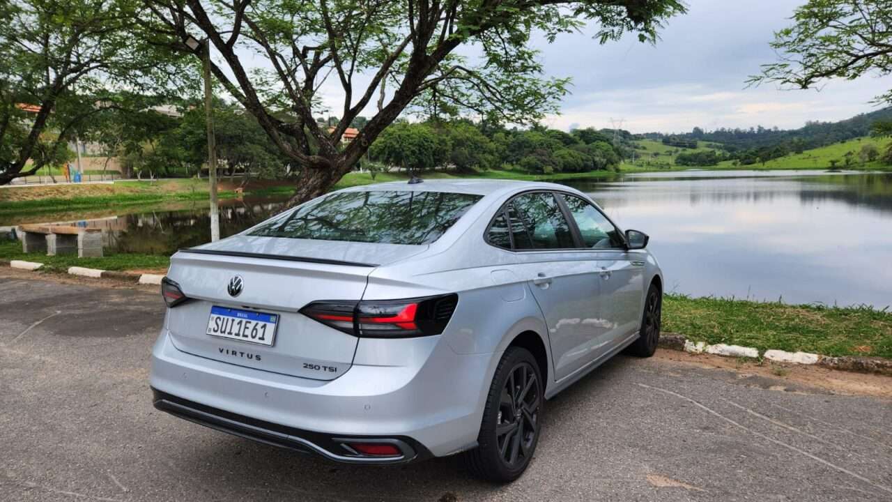Quais foram os sedas compactos favoritos do Brasil em 2024 Volkswagen Virtus Sergio Dias 3