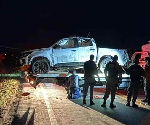 Viatura da PM capota na estrada em Chapada dos Guimarães e deixa dois policiais feridos