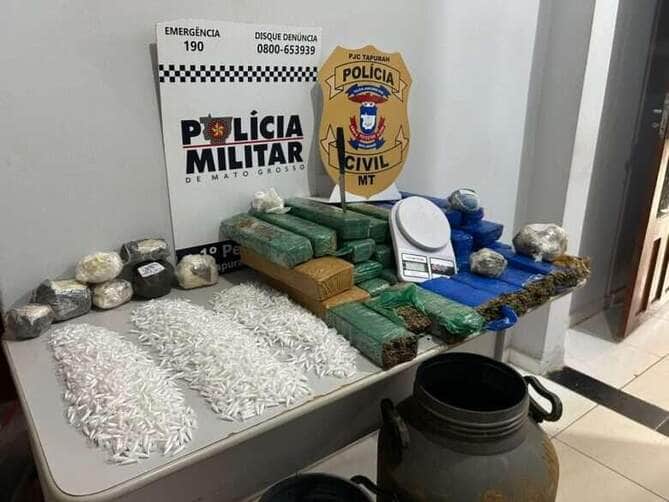 Polícia Militar e Polícia Civil apreendem mais de 5 mil pinos de cocaína e 29 tabletes de maconha em ação conjunta.
