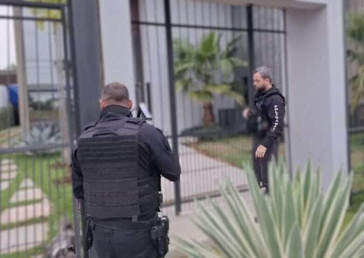 Operação cumpre prisões e buscas contra mandantes e executores de ataques à casa e escritório de advogado