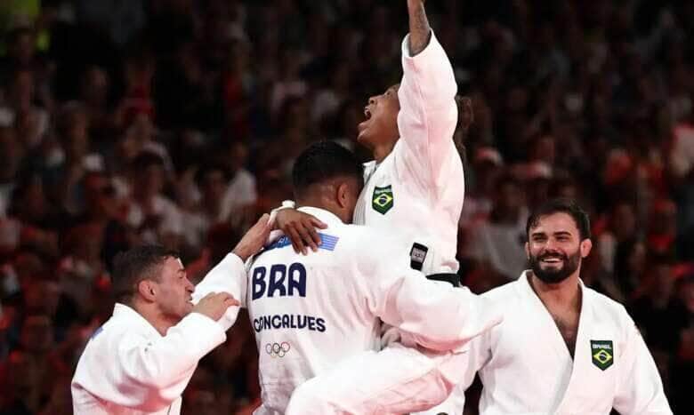 24.08.03 - Jogos Olímpicos Paris 2024 - Judô por equipe - Brasil enfrenta conquista a medalha de bronze. - Foto: Miriam Jeske/COB