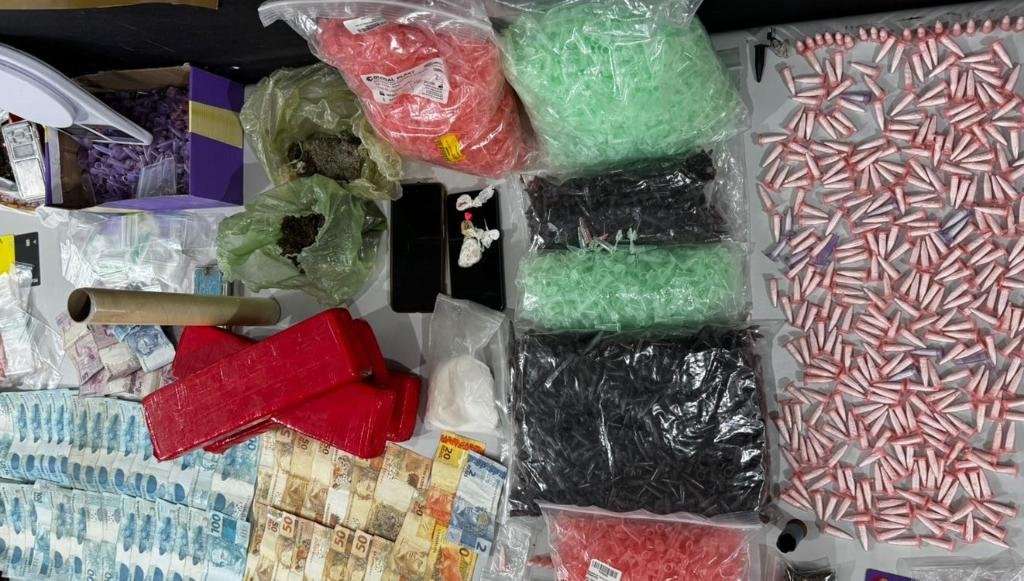 Materiais apreendidos pela Polícia Civil em Tangará da Serra