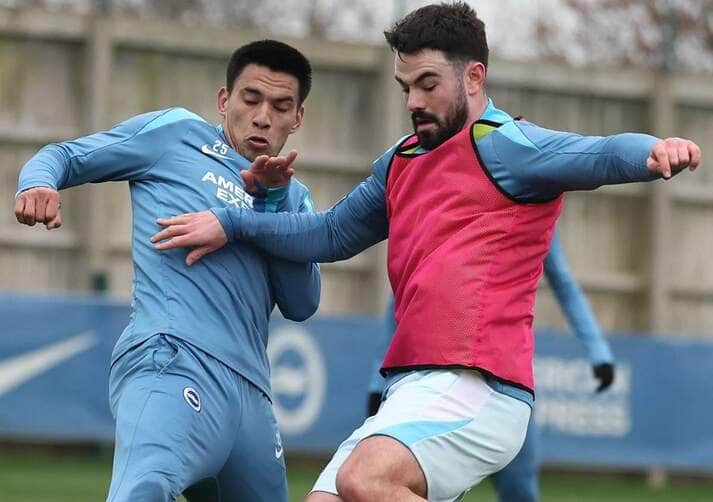 Brighton x Chelsea ao vivo; onde assistir nesta sexta (14) pela Premier League. Imagem: Divulgação Brighton