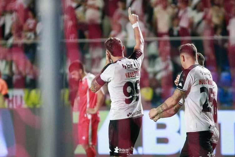 Lance de União Rondonópolis x Vasco. Imagem: Matheus Lima/CR Vasco Lance de União Rondonópolis x Vasco. Imagem: Matheus Lima/CR Vasco