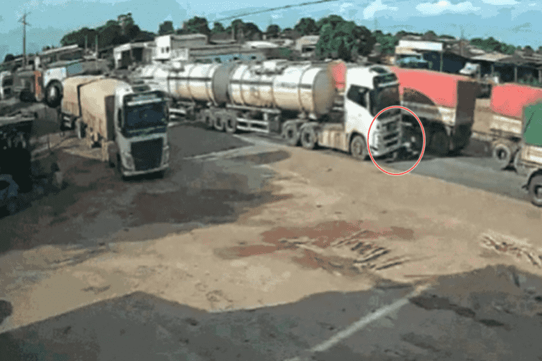 Bebê e adultos sobrevivem após serem atingidos por carreta em Mato Grosso (vídeo)