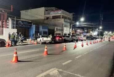 Operação Lei Seca em Várzea Grande resulta em quatro prisões e 32 veículos removidos