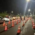 Um motociclista é preso e 80 veículos são apreendidos durante Operação Lei Seca em Cuiabá