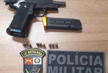 Briga entre cunhados embriagados resulta em dois feridos e arma de fogo apreendida