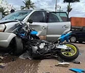 Acidente foi registrado por câmera de segurança; Guilherme, que acumulava mais de 27 mil seguidores, morreu no local.