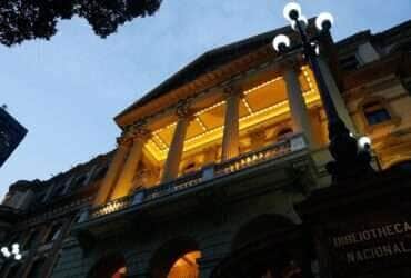 Fachada da Biblioteca Nacional no Rio de Janeiro é restaurada