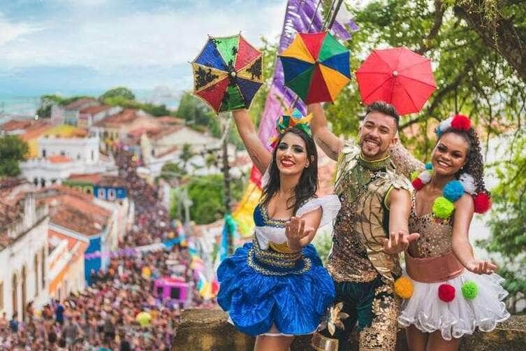 Brasil deve receber 287 mil turistas estrangeiros no Carnaval -