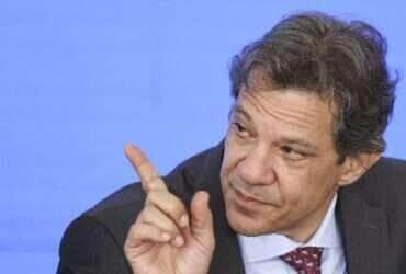 Brasília (DF), 12/02/2025 - O ministro da Fazenda, Fernando Haddad, durante cerimônia que celebra um ano do programa Nova Indústria Brasil e do lançamento da Missão 6: Tecnologias de Interesse para a Soberania e Defesa Nacionais, no Palácio do Planalto. Foto: Marcelo Camargo/Agência Brasil