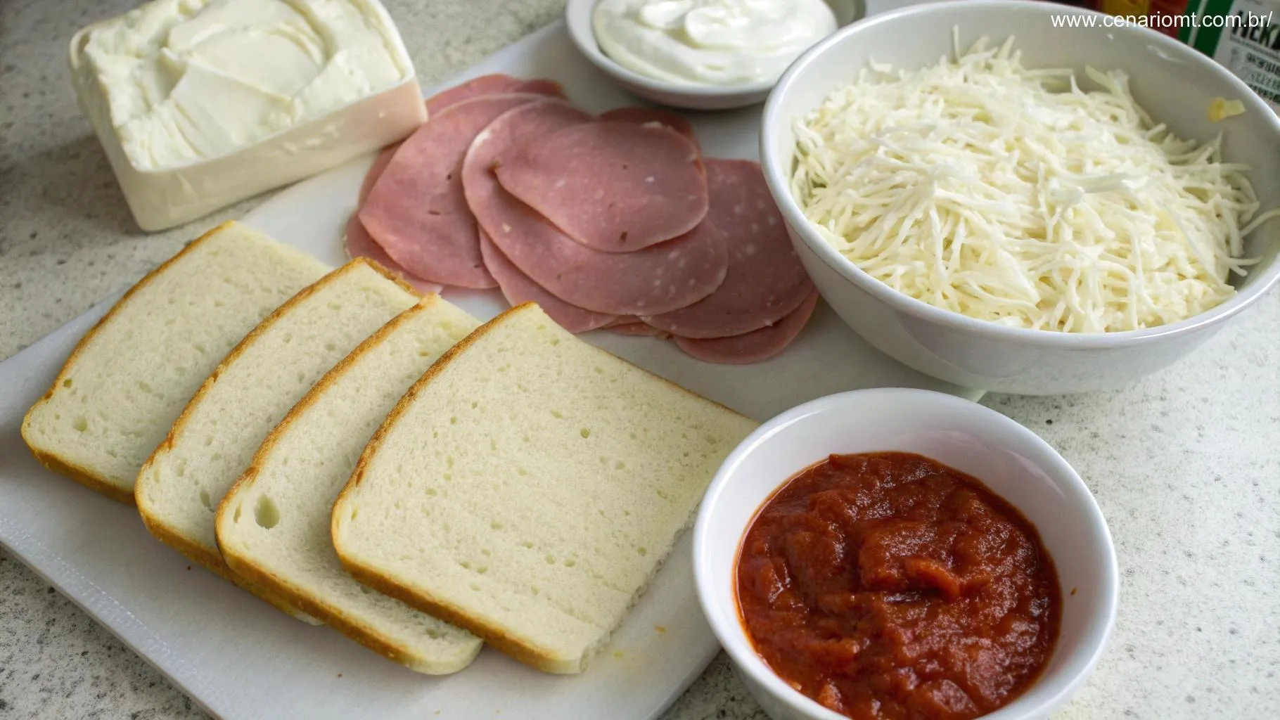 Ingredientes para preparar a lasanha de pão de forma.