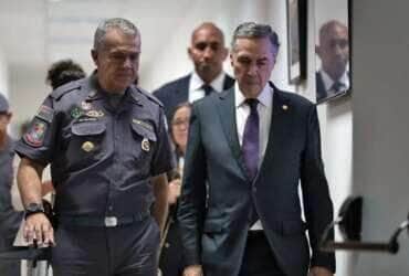 São Paulo (SP) 14/02/2025 - Presidente do STF, Luís Roberto Barroso após reunião com o comandante Geral da Policia Militar de São Paulo, coronel Cássio Araújo Freitas, na sede do COPOM . Foto: Paulo Pinto/Agencia Brasil