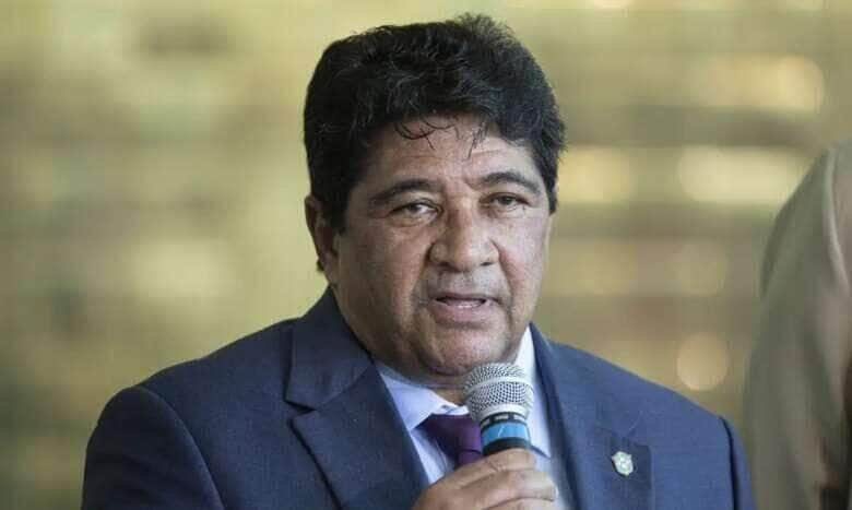Brasília (DF) 30-03-2023 - O presidente da Confederação Brasileira de Futebol (CBF), Ednaldo Rodrigues, participa da apresentação da taça da Copa do Mundo Feminina FIFA Austrália e Nova Zelândia 2023, no Palácio da Alvorada.  Foto: Joédson Alves/Agência Brasil