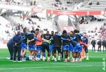 Nice x Auxerre ao vivo; onde assistir nesta sexta-feira (14) pelo Campeonato Francês 2024/2025. Imagem: Divulgação Nice