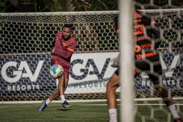 Vila Nova x Rio Branco VN ao vivo; onde assistir nesta quinta (13) pela Copa do Brasil. Imagem: @betocorreaphoto