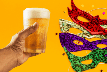 Foto de Carnaval, Imagem de Carnaval, Máscara de carnaval, copo de Cerveja