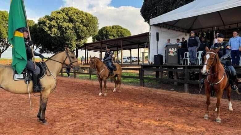 PM de Mato Grosso realiza passagem de comando do 1o Esquadrao Independente de Policiamento Montado