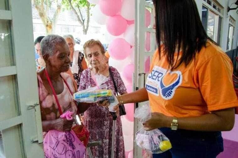 Restaurante Prato Popular em Cuiabá celebra o Mês da Mulher com almoço especial e kits de cuidados