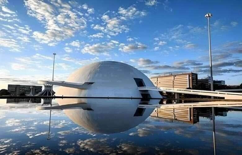 Sebrae de Mato Grosso celebra 50 anos com exposicao de arte em Brasilia