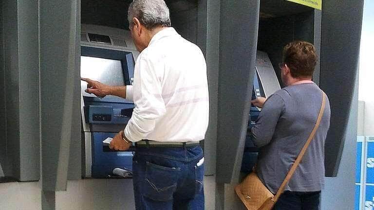 INSS paga nesta quinta-feira benefícios com finais 3, 4, 8 e 9 -