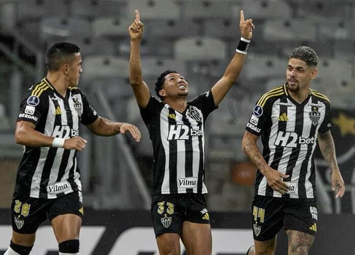Atlético-MG x Vitória: Onde assistir, escalações e detalhes do duelo no Mineirão pelo Brasileirão 2025. Imagem: Pedro Souza/Atlético