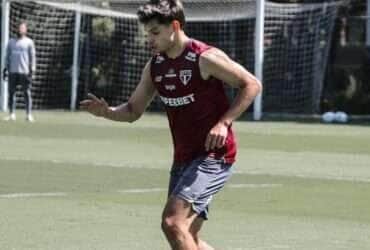 São Paulo x Alianza Lima: Onde assistir ao vivo, escalações e tudo sobre o duelo da Libertadores 2025. Imagem: Rubens Chiri/SPFC