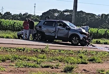 Mato Grosso: Acidente na BR-070 deixa dois feridos em colisão com caminhão