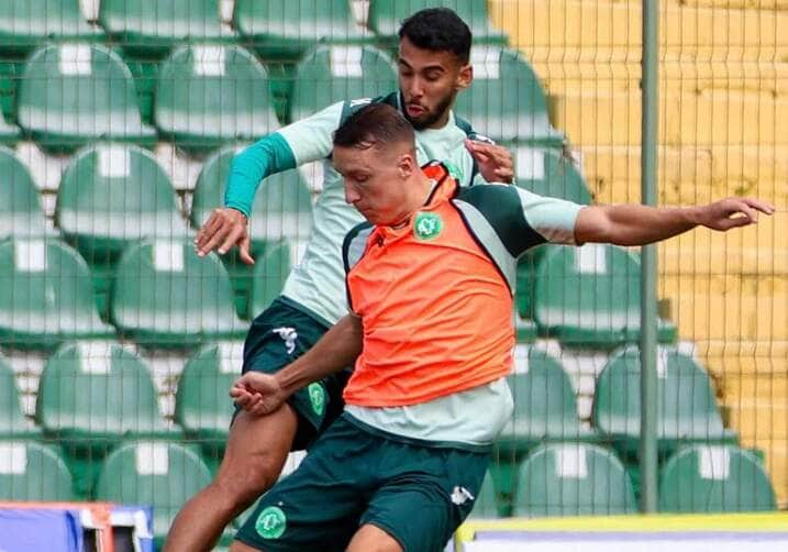 Chapecoense x Athletic: onde assistir ao vivo, escalações e tudo sobre o duelo pela Série B do Brasileirão 2025. Imagem: Luiz Ferrazzo ACF