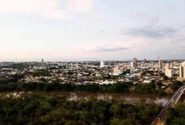 Mutirão leva dignidade e serviços essenciais à população em situação de rua em Rondonópolis