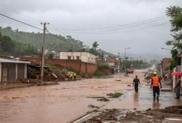 chuvas causam desabamentos em Cuiabá