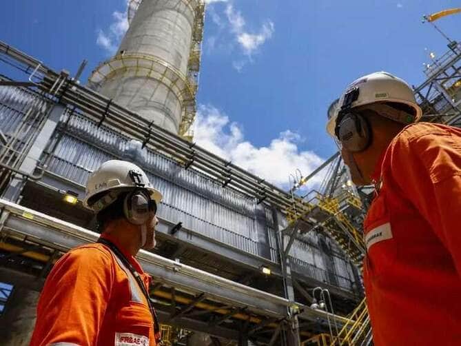 Consumo de combustível no Brasil deve aumentar em 3 bilhões de litros em 2025 - Fernando Frazão/Agência Brasil