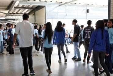 Brasília (DF), 19/02/2025 - Programa Pé-de-Meia. Alunos da escola CED619 da Samambaia. Foto: Antônio Cruz/Agência Brasil