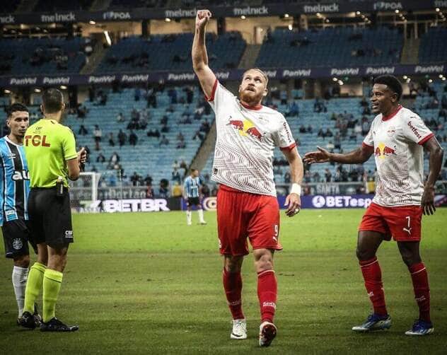 RB Bragantino x Palmeiras ao vivo: onde assistir, escalações e tudo sobre o duelo de ponta no Brasileirão. Imagem: Ari Ferreira/RB Bragantino