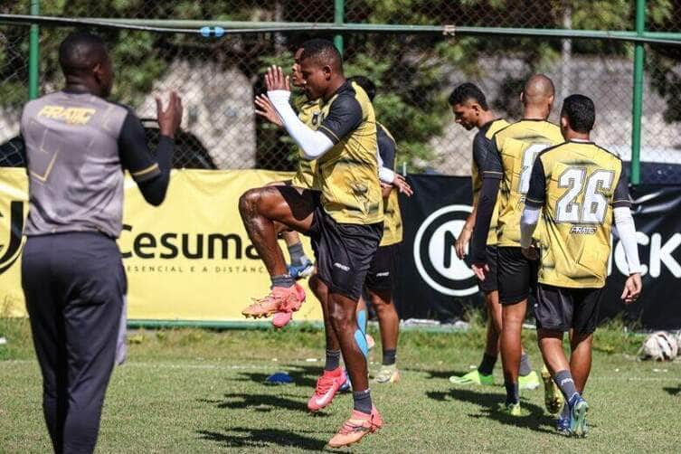 Volta Redonda x América-MG: onde assistir, escalações e tudo sobre o duelo decisivo da Série B. Imagem: Voltaço