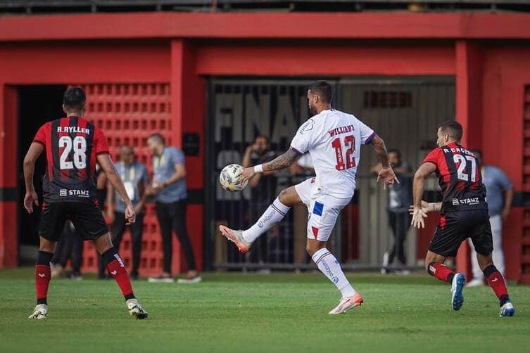 Ba-Vi ao vivo: onde assistir Bahia x Vitória, escalações e tudo sobre o maior clássico do Norte-Nordeste. Imagem: Letícia Martins e Rafael Rodrigues/EC Bahia Ba-Vi ao vivo: onde assistir Bahia x Vitória, escalações e tudo sobre o maior clássico do Norte-Nordeste. Imagem: Letícia Martins e Rafael Rodrigues/EC Bahia