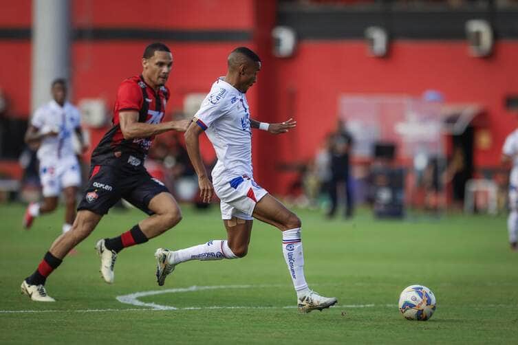 Ba-Vi ao vivo: onde assistir Bahia x Vitória, escalações e tudo sobre o maior clássico do Norte-Nordeste. Imagem: Letícia Martins e Rafael Rodrigues/EC Bahia