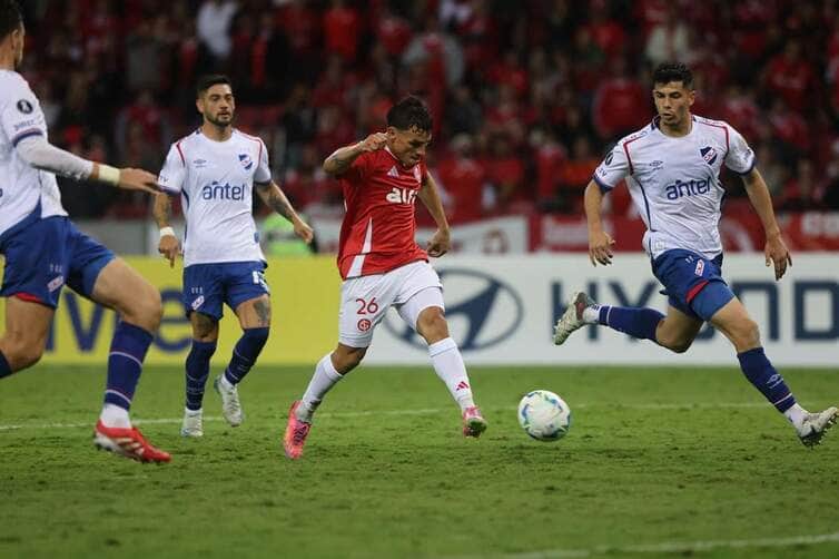 Saiba onde assistir Nacional x Inter hoje pela Libertadores e confira as escalações. Imagem: Ricardo Duarte/SCI Saiba onde assistir Nacional x Inter hoje pela Libertadores e confira as escalações. Imagem: Ricardo Duarte/SCI