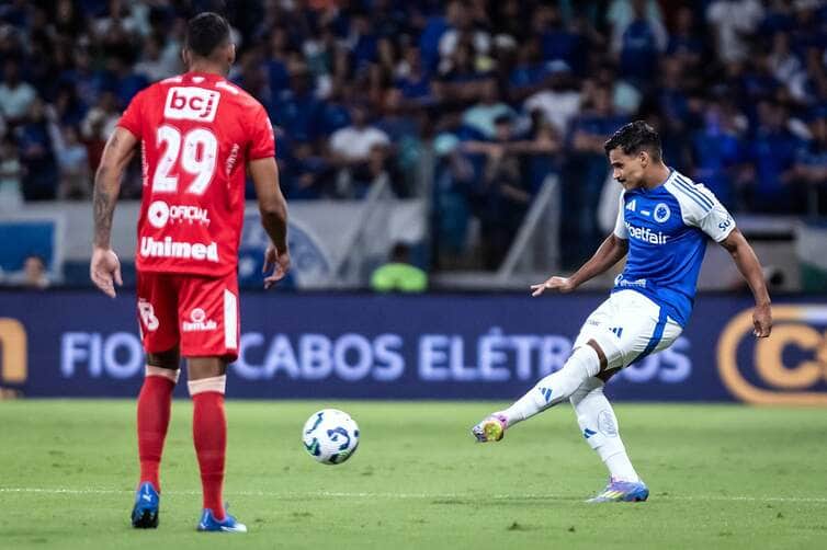 Vila Nova x Cruzeiro: Onde assistir, escalações e tudo sobre o duelo decisivo na Copa do Brasil. Imagem: Gustavo Aleixo/Cruzeiro Vila Nova x Cruzeiro: Onde assistir, escalações e tudo sobre o duelo decisivo na Copa do Brasil. Imagem: Gustavo Aleixo/Cruzeiro