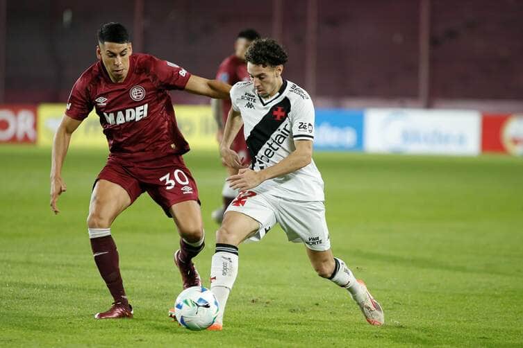 Vasco x Melgar: Onde assistir ao vivo, escalações e tudo sobre o duelo decisivo pela Sul-Americana. Imagem: Matheus Lima/CR Vasco Vasco x Melgar: Onde assistir ao vivo, escalações e tudo sobre o duelo decisivo pela Sul-Americana. Imagem: Matheus Lima/CR Vasco