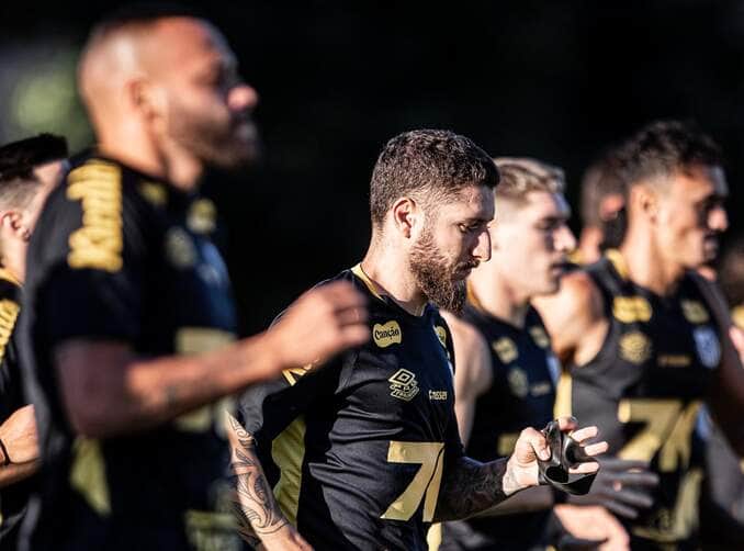 Santos x Botafogo: onde assistir ao vivo, escalações e tudo sobre o confronto pela 11ª rodada do Brasileirão 2025. Imagem: Raul Baretta/Santos