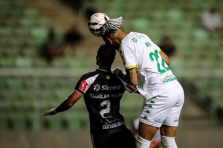 Lance do jogo entre Athletic x Cuiabá. Imagem: AssCom Dourado Lance do jogo entre Athletic x Cuiabá. Imagem: AssCom Dourado