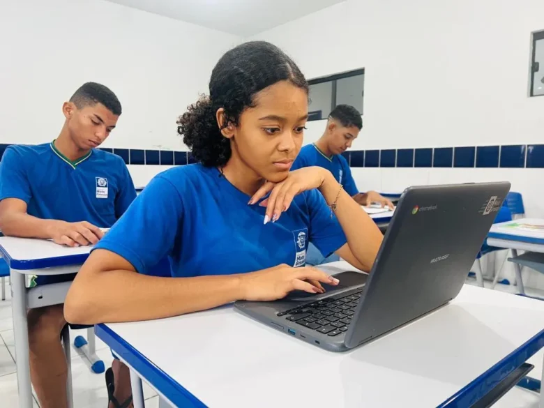 Seduc lança programa de recomposição da aprendizagem para estudantes do Ensino Médio em Mato Grosso